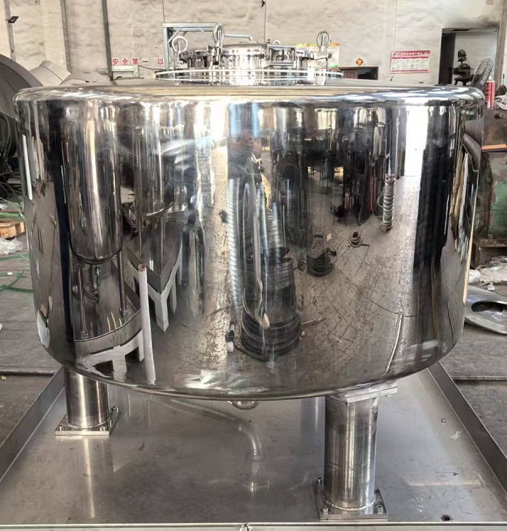 1760604944758205.jpg 316L不銹鋼食品級儲罐3.jpg